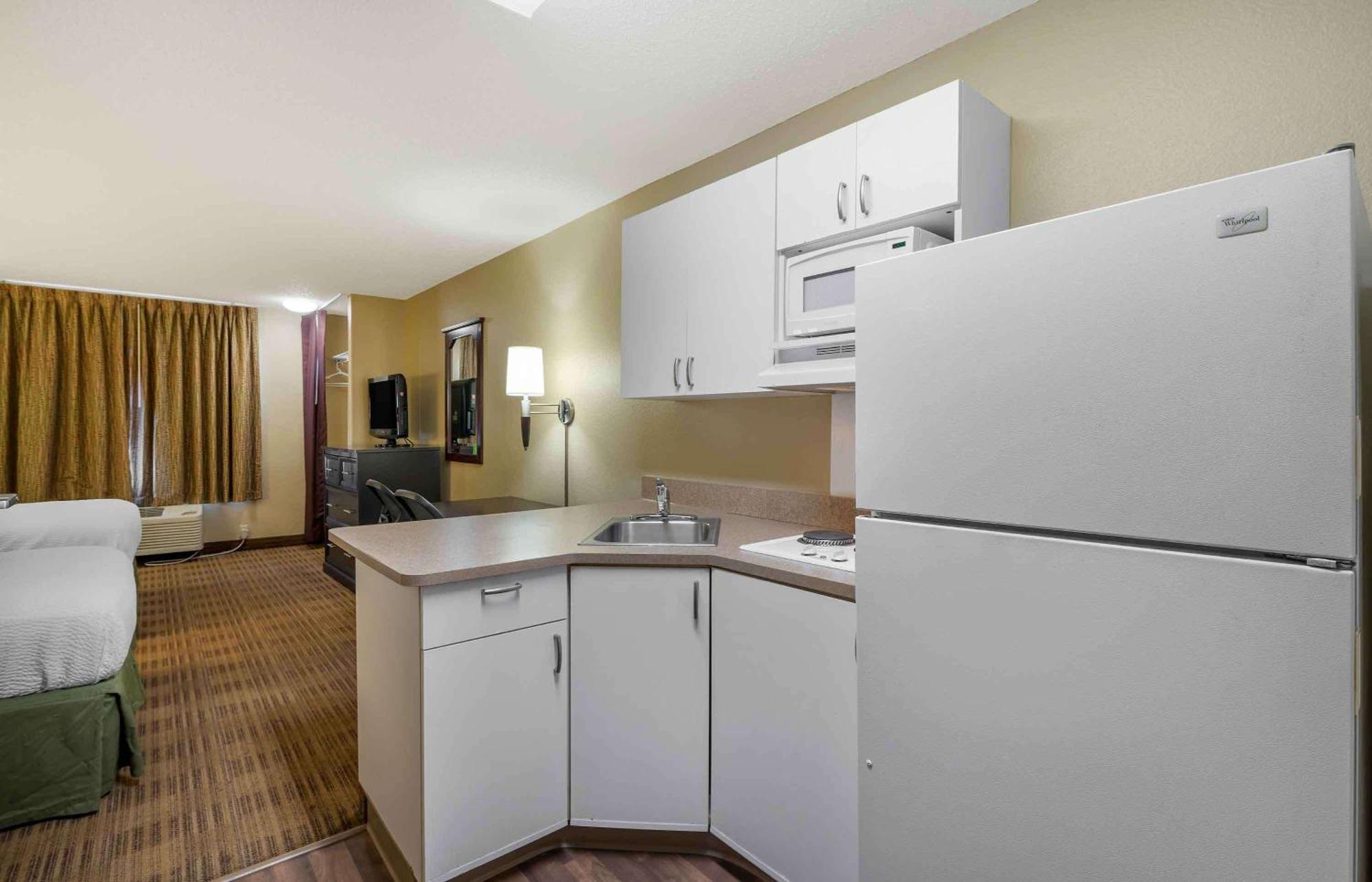 Extended Stay America Suites - Champaign - Urbana Zewnętrze zdjęcie